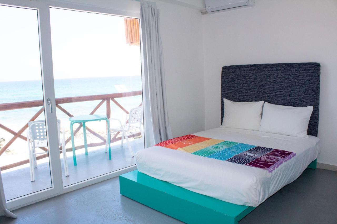 Esduma La Perla Hotel Isla Mujeres Kültér fotó