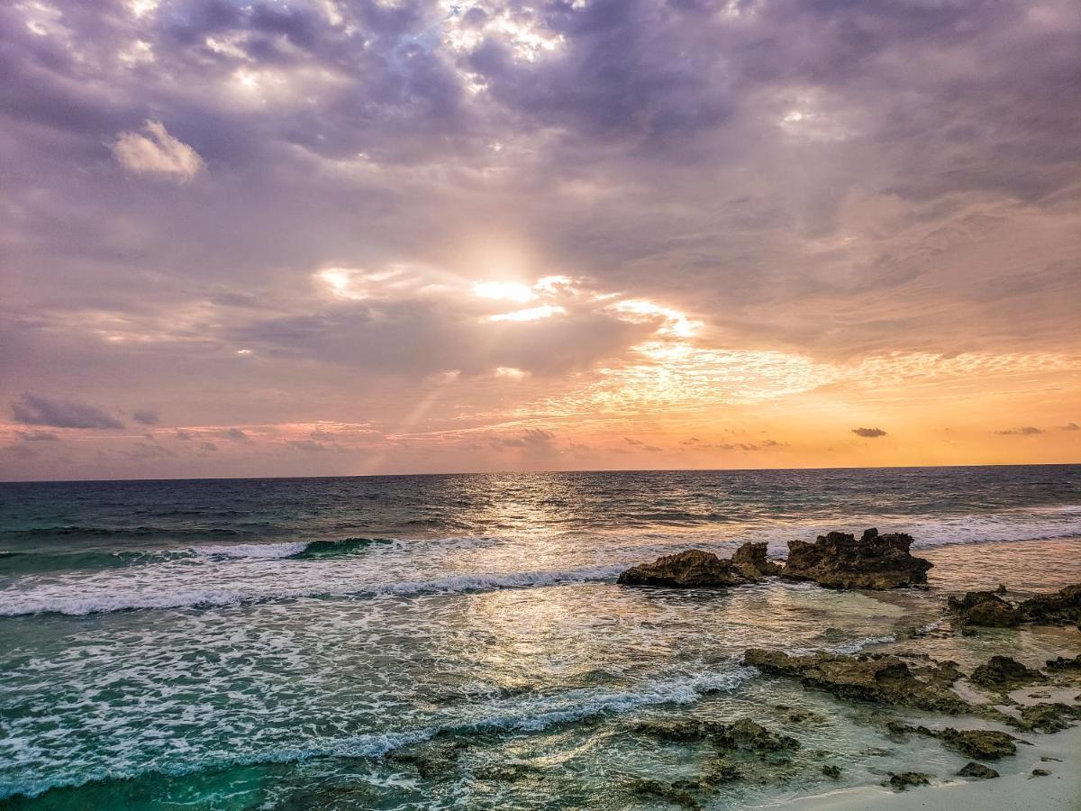 Esduma La Perla Hotel Isla Mujeres Kültér fotó
