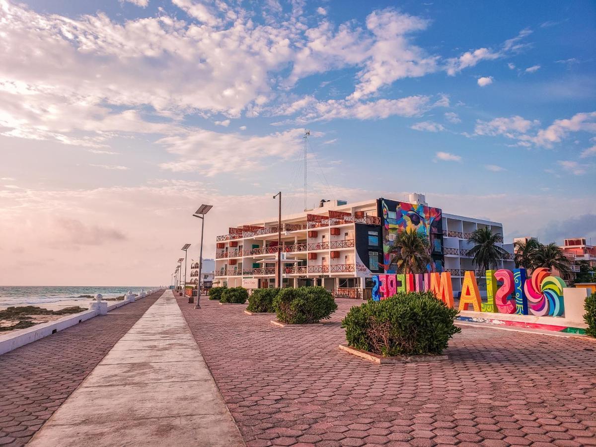 Esduma La Perla Hotel Isla Mujeres Kültér fotó