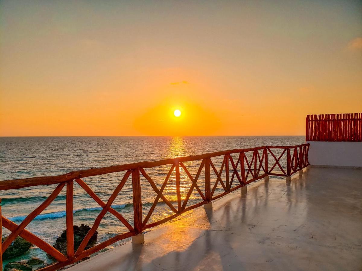 Esduma La Perla Hotel Isla Mujeres Kültér fotó